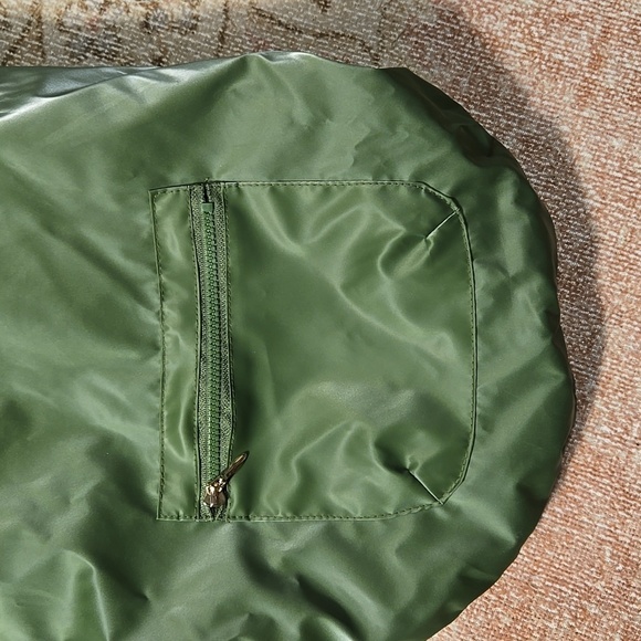 Rachel Zoe Shiny Green Fleece Lined Removeable Hood Back Pocket Dog Coat Sz L - Picture 3 of 13